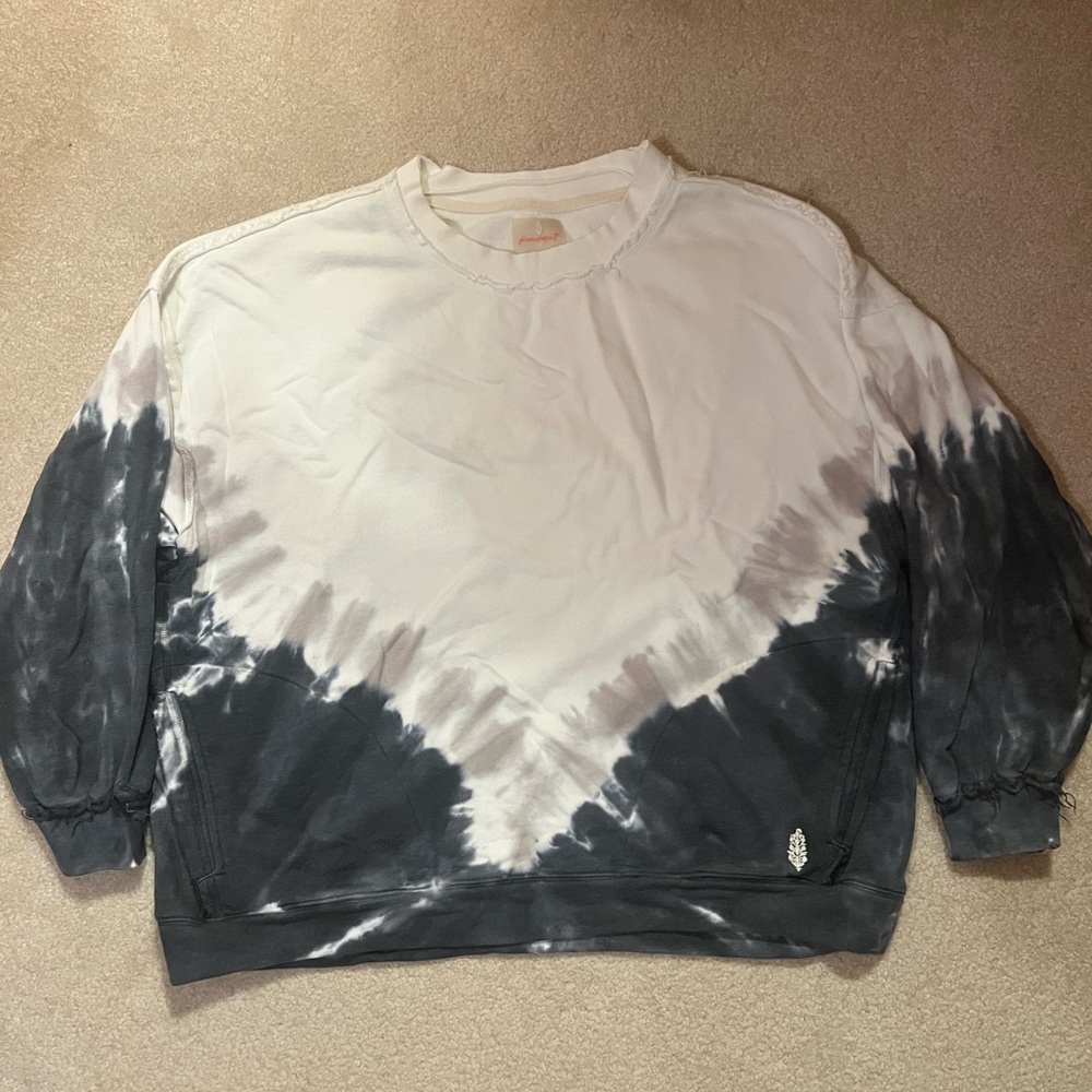 Free People White and Gray Tie-Dye Crewneck Sweatshirt